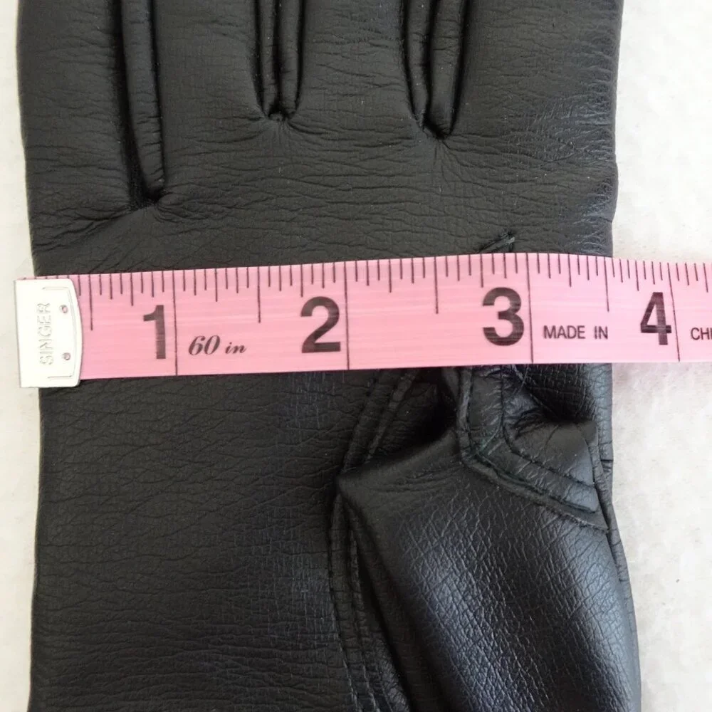 Vintage Women’s Faux Black Leather Fur Lined Gloves Size 7 to 8 1/2 S/M